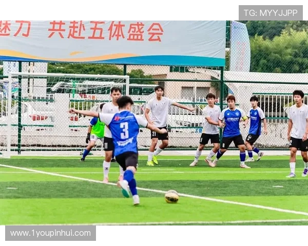 武汉足球队的团队协作：如何在赛场上实现默契与胜利